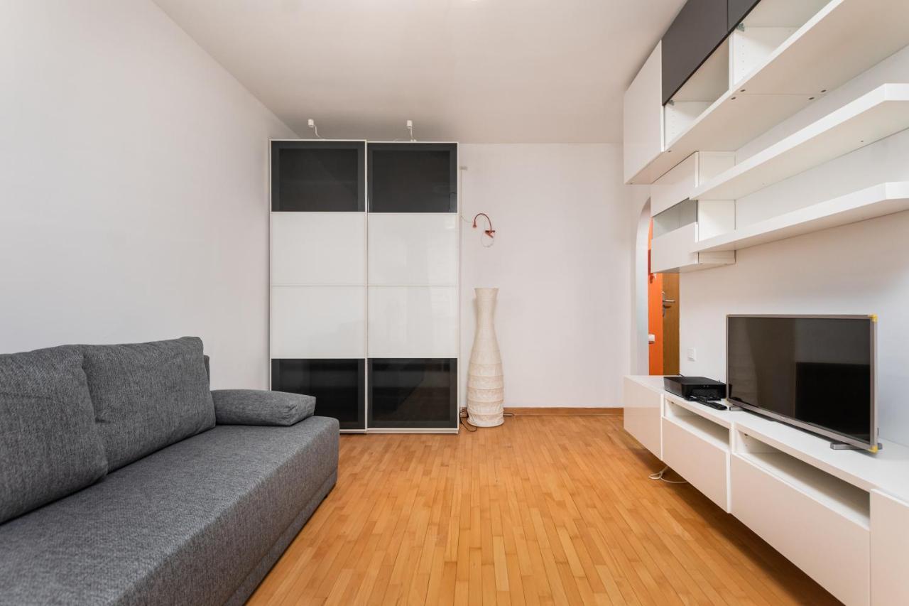 Anielewicza 49 By Homeprime Warsaw Exterior photo